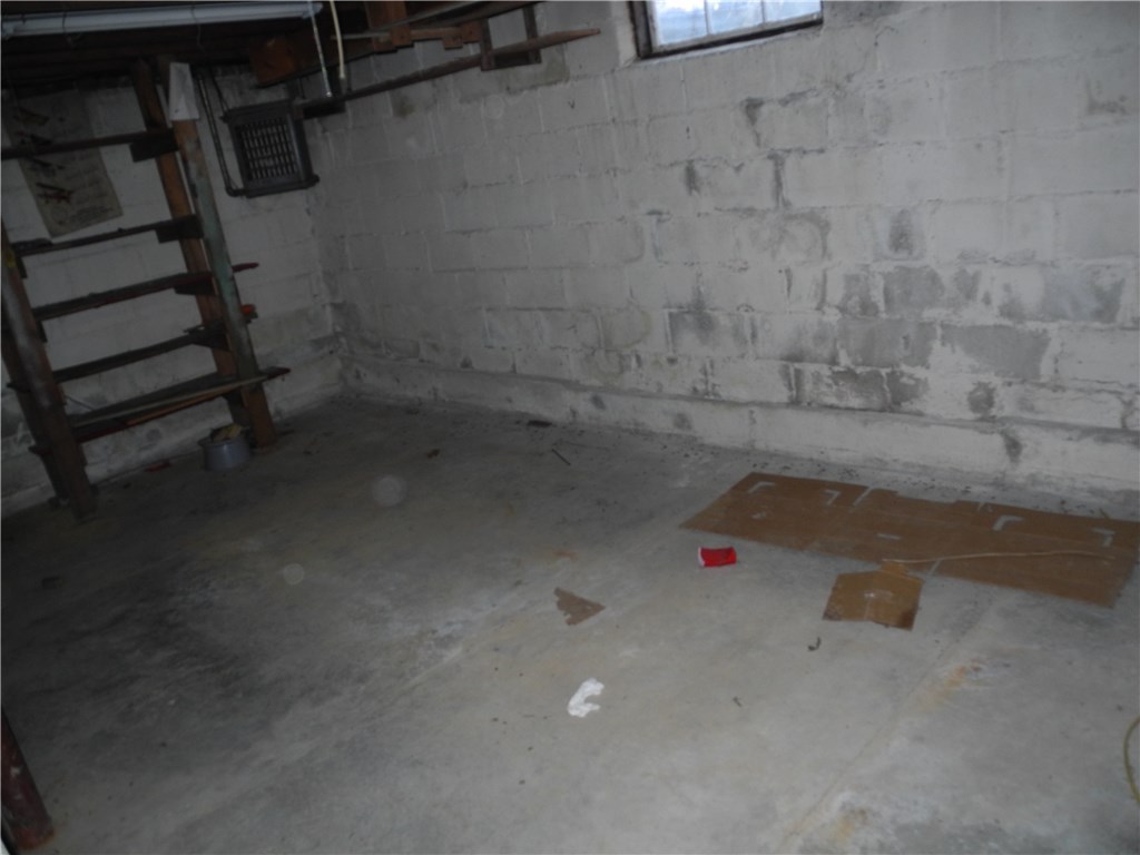 10 Vale Street Coventry, RI 02816 - Photo 25 of 26