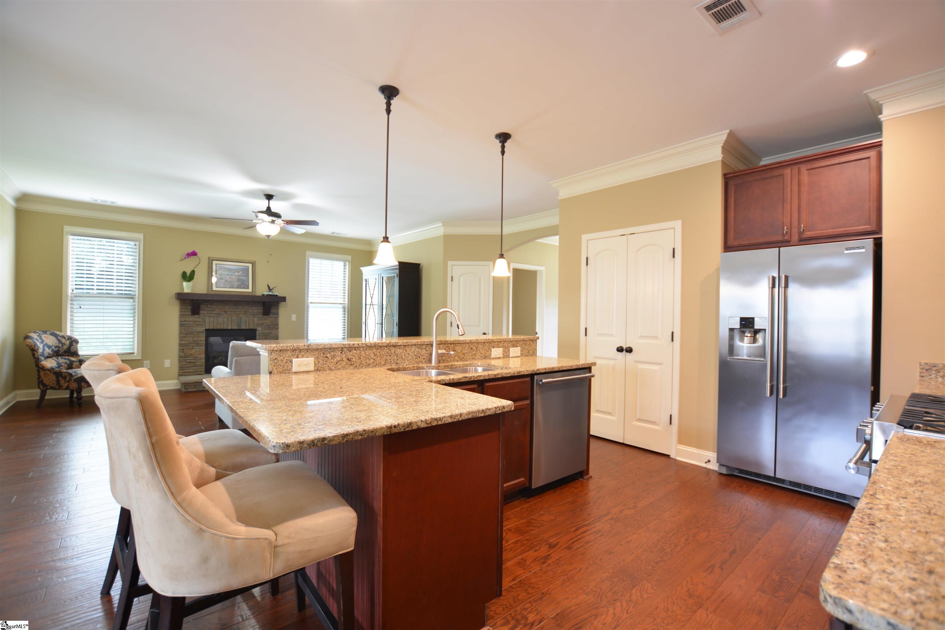 719 Wynborne Lane Moore, SC 29369 - Photo 5 of 48