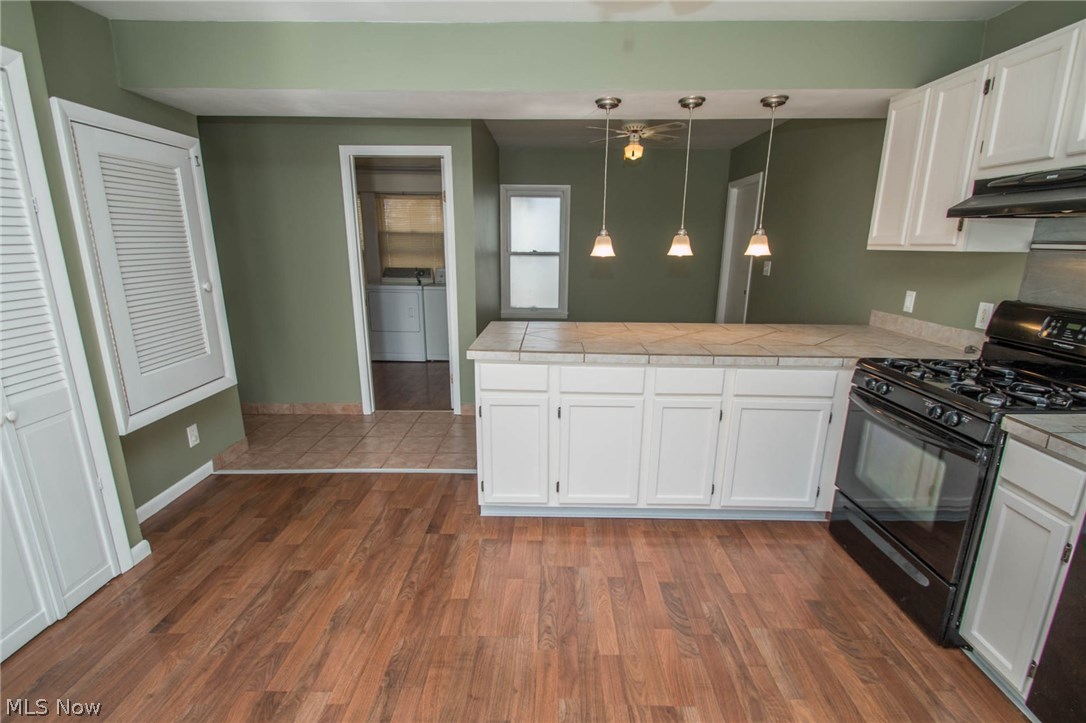 1095 Lander Road Cleveland, OH 44143 - Photo 8 of 29 Did I fail to Mention Large Kitchen! Chef's Delight! Beautifully Remodeled.
