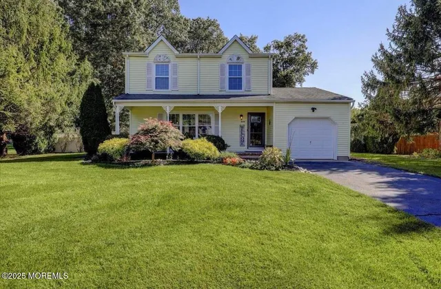 $589,500 | 30 Anita Drive, Jackson, NJ 08527
