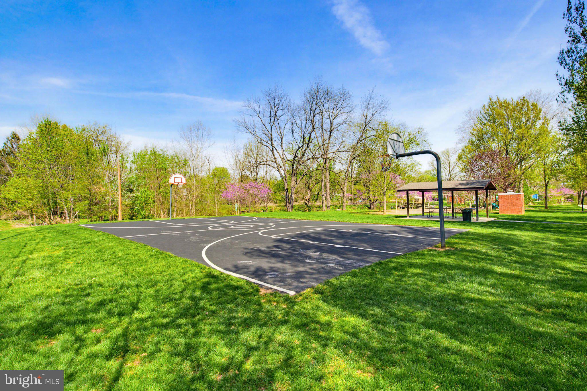 308 East New Street Lititz, PA 17543 - Photo 37 of 42