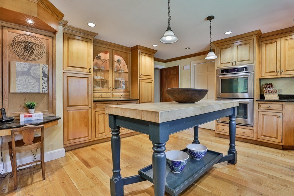 37 Bellevue Road Stoneham, MA 02180 - Photo 15 of 42 Gallery Image 15