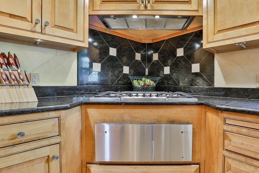 37 Bellevue Road Stoneham, MA 02180 - Photo 16 of 42 Gallery Image 16