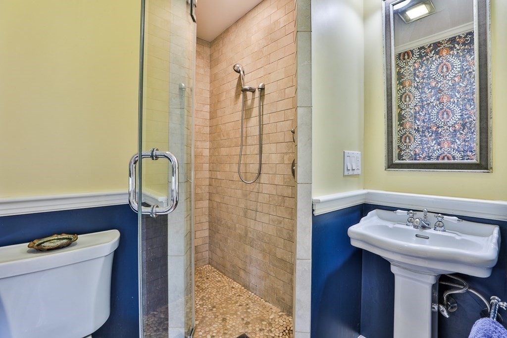 37 Bellevue Road Stoneham, MA 02180 - Photo 20 of 42 Gallery Image 20