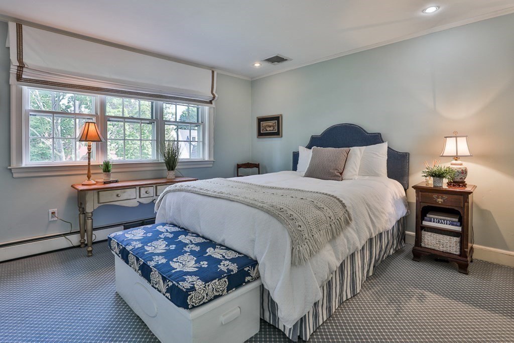 37 Bellevue Road Stoneham, MA 02180 - Photo 26 of 42 Gallery Image 26