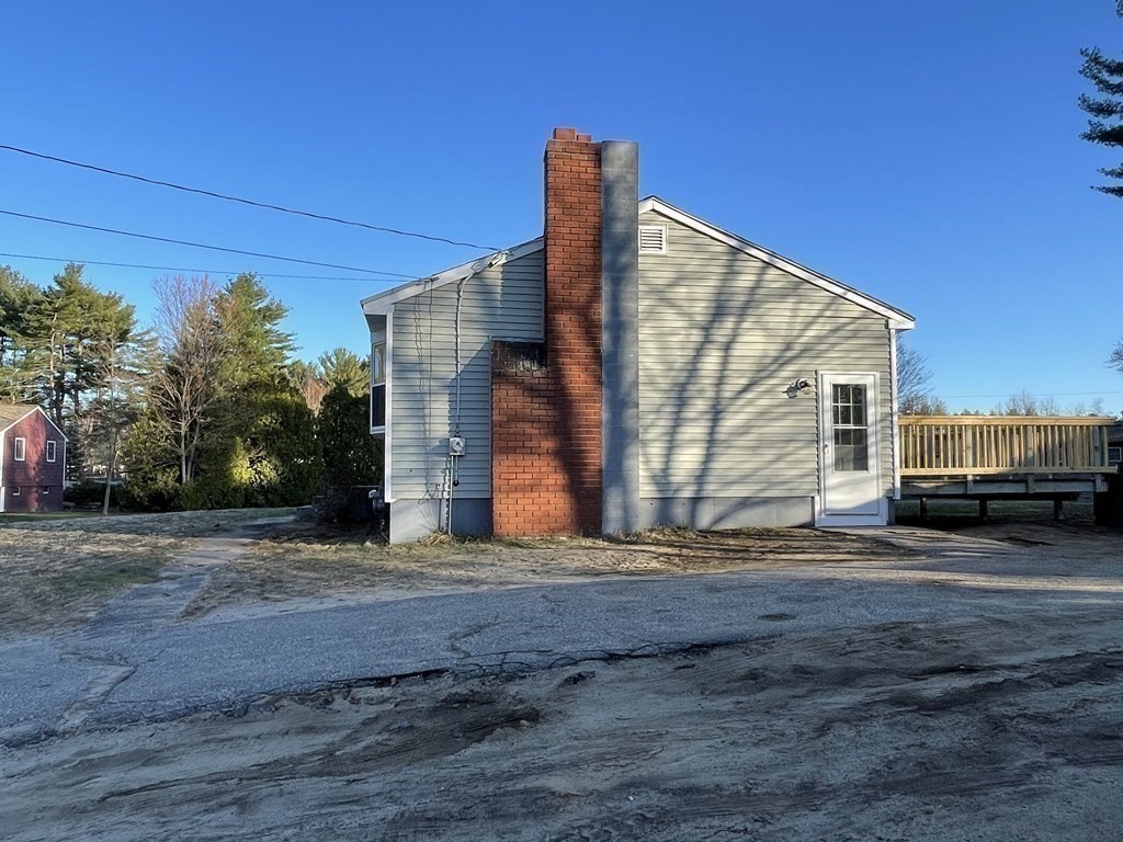 12 Oakland Road Pepperell, MA 01463 - Photo 15 of 19 Gallery Image 15