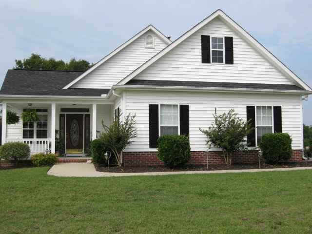 101 Lisa Drive Fountain Inn, SC 29644 - Photo 2 of 11