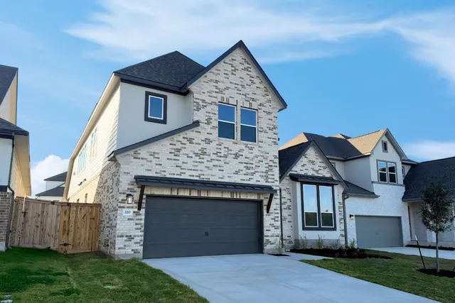 $489,055 | 220 Crescent Heights Drive, Georgetown, TX 78628