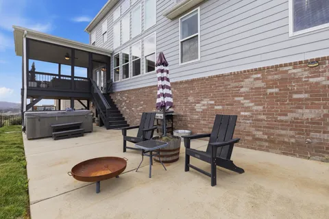 $1,199,000 | 7033 Fiddlers Glen Drive, Arrington, TN 37014