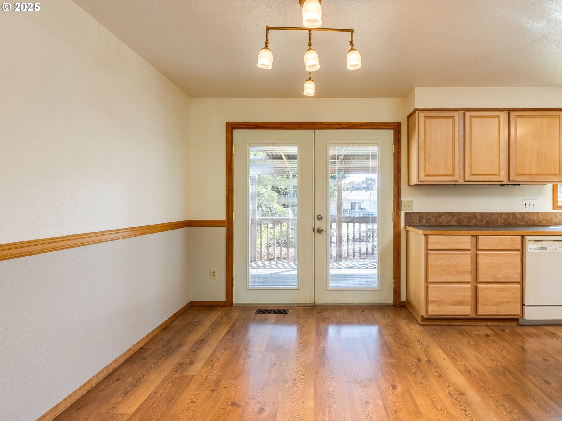 17118 Southeast Bush Street Portland, OR 97236 - Photo 15 of 40