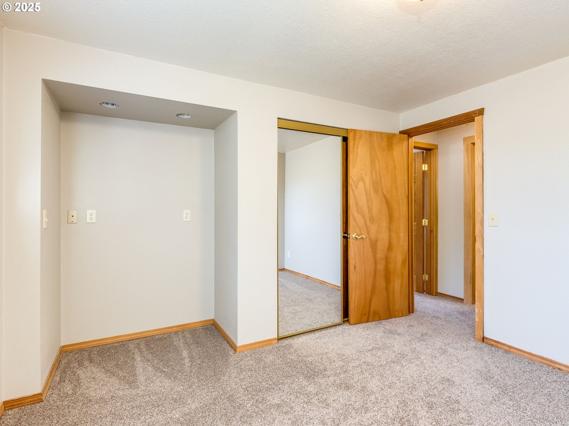 17118 Southeast Bush Street Portland, OR 97236 - Photo 28 of 40