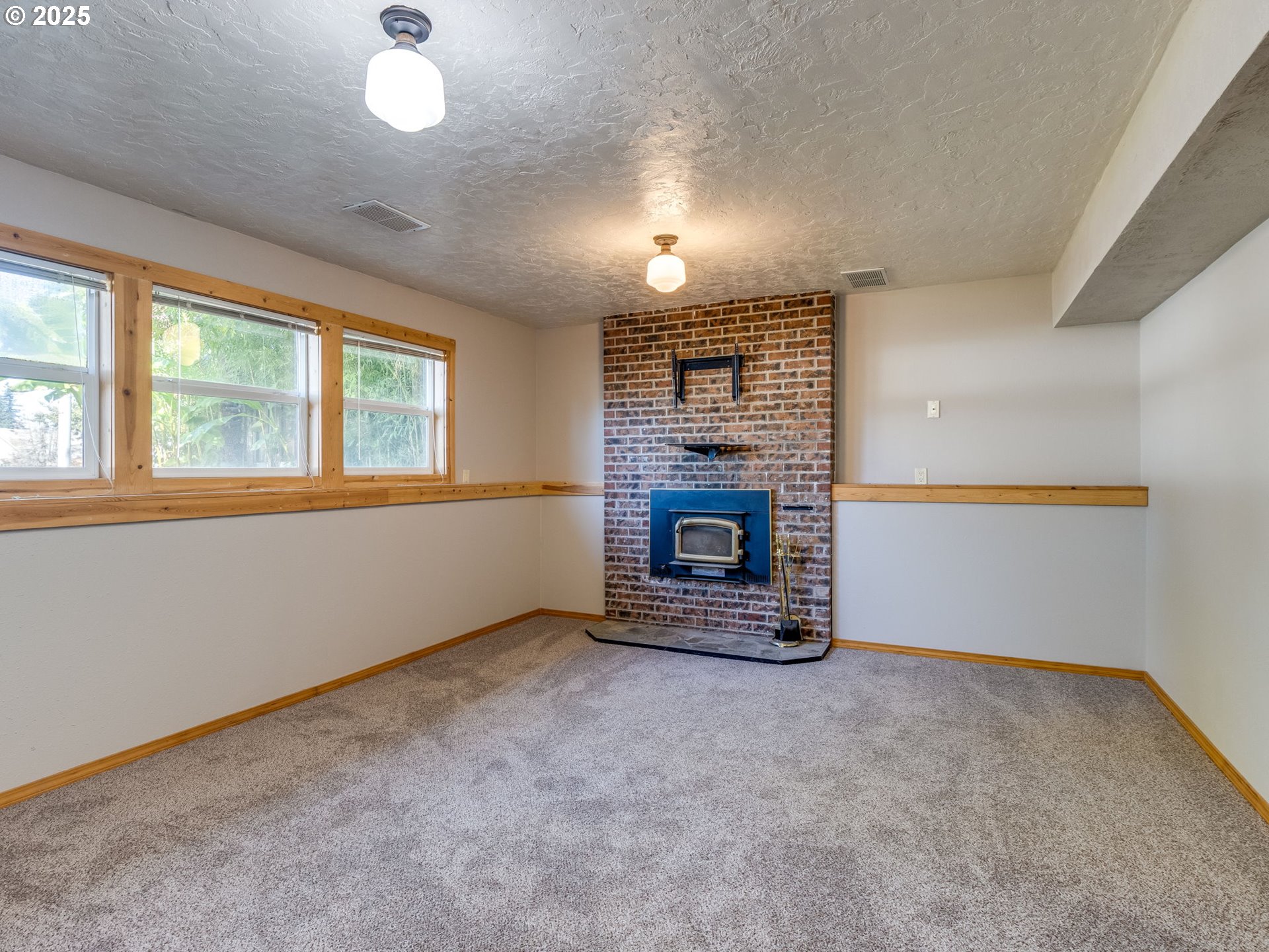 17118 Southeast Bush Street Portland, OR 97236 - Photo 30 of 40