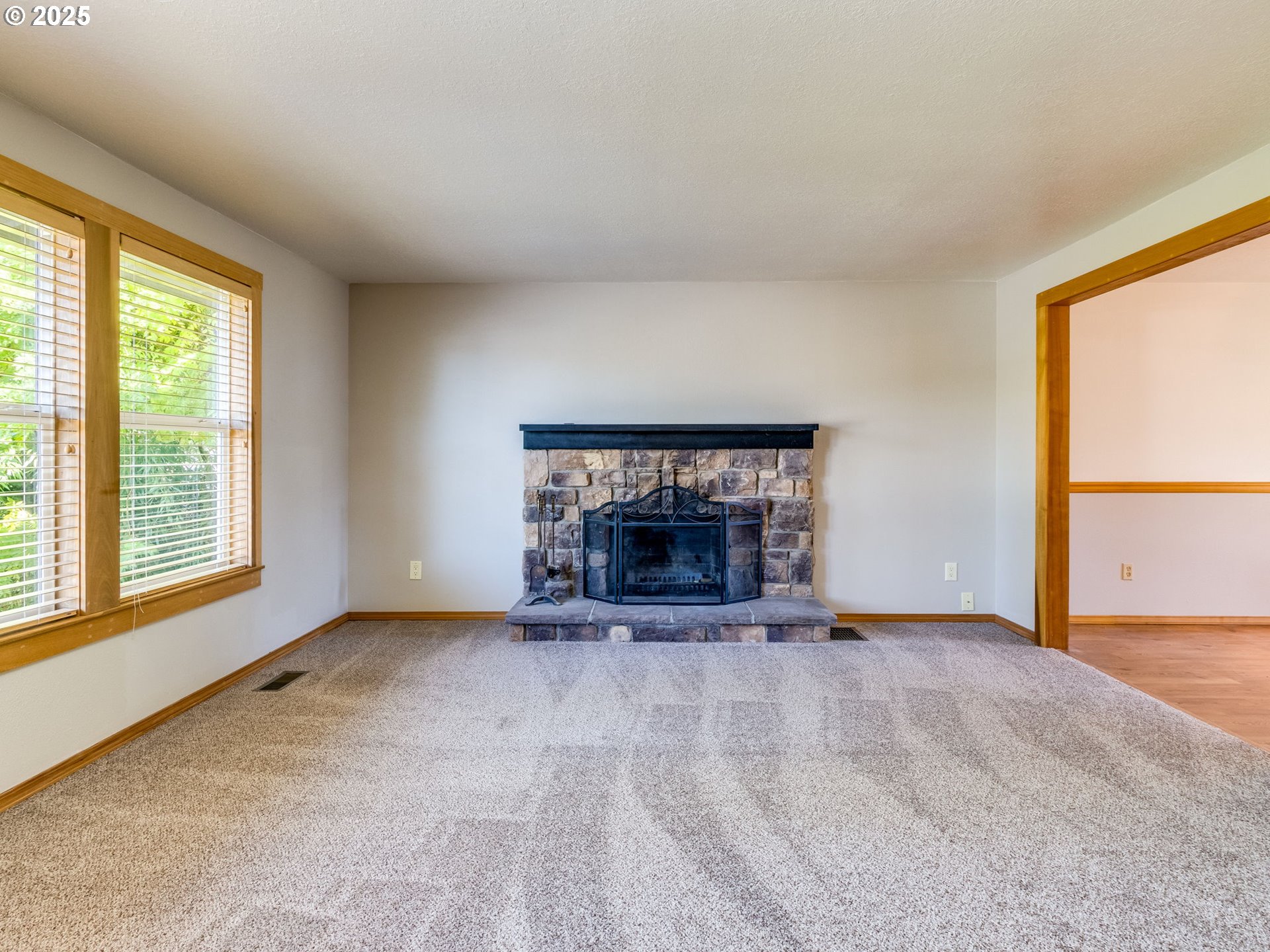 17118 Southeast Bush Street Portland, OR 97236 - Photo 10 of 40