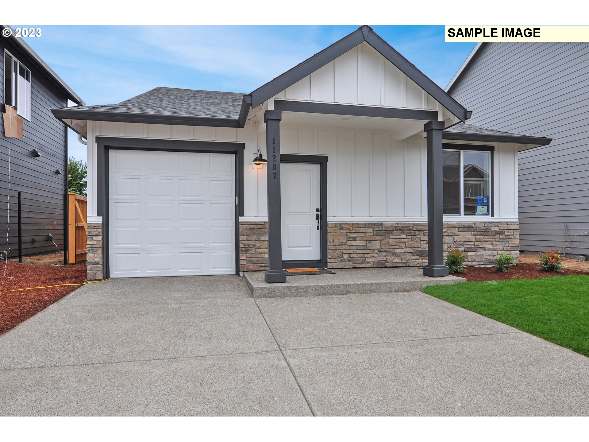 11202 Blueberry Loop Aurora, OR 97002 - Photo 1 of 14 Gallery Image 1