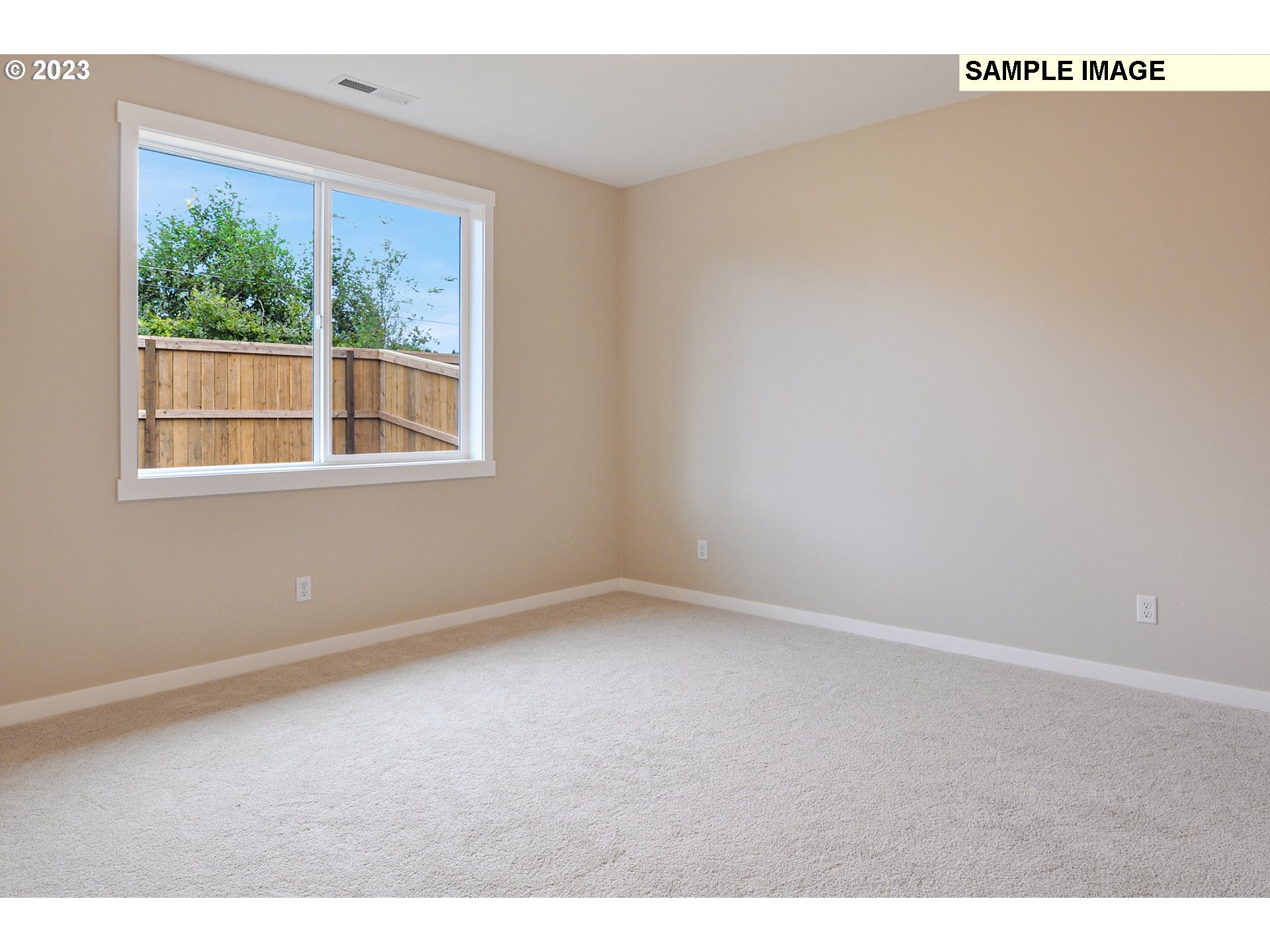 11202 Blueberry Loop Aurora, OR 97002 - Photo 6 of 14 Owner's Suite Bedroom