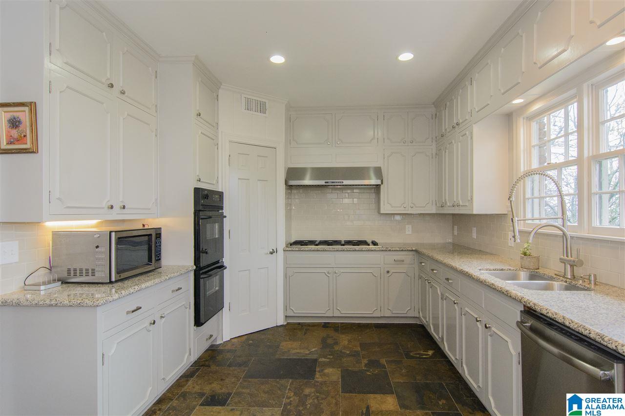 3121 North Woodridge Road Birmingham, AL 35223 - Photo 16 of 50
