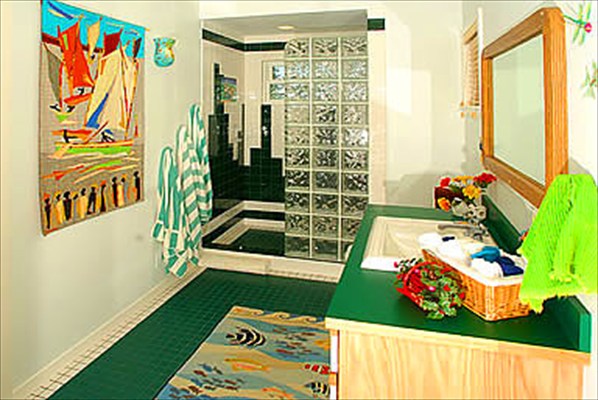 2211 D Pane Road Koloa, HI 96756 - Photo 11 of 12 a room with toys and a wooden floor