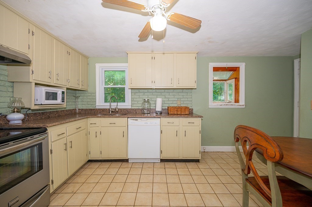 1 Webb Road Sharon, MA 02067 - Photo 12 of 32 Gallery Image 12