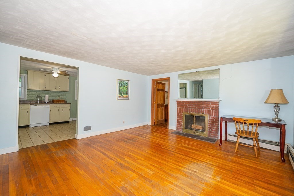 1 Webb Road Sharon, MA 02067 - Photo 5 of 32 Gallery Image 5