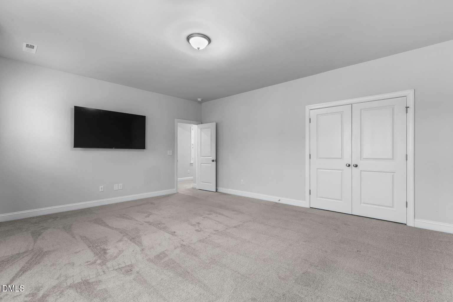 4701 Crescent Square Street Raleigh, NC 27616 - Photo 22 of 48 Baine.22