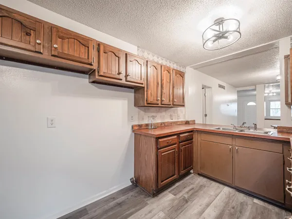 $130,000 | 646 East Maryland Street, Evansville, IN 47711