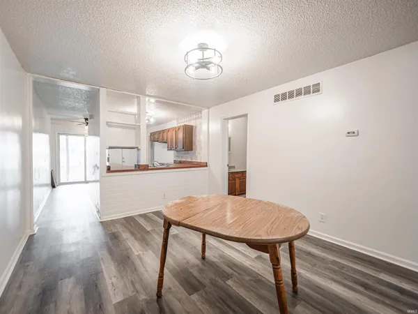 $130,000 | 646 East Maryland Street, Evansville, IN 47711