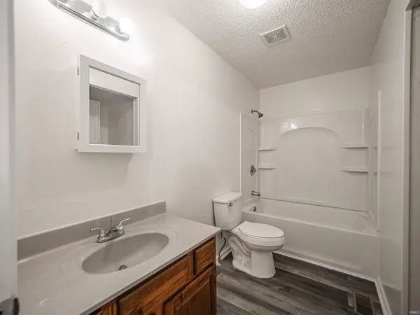 $130,000 | 646 East Maryland Street, Evansville, IN 47711