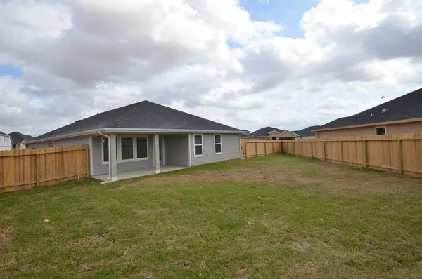 $2,400 | 31103 Warwick Coast Court, Fulshear, TX 77441