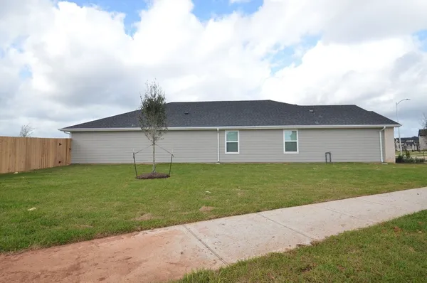 $2,400 | 31103 Warwick Coast Court, Fulshear, TX 77441