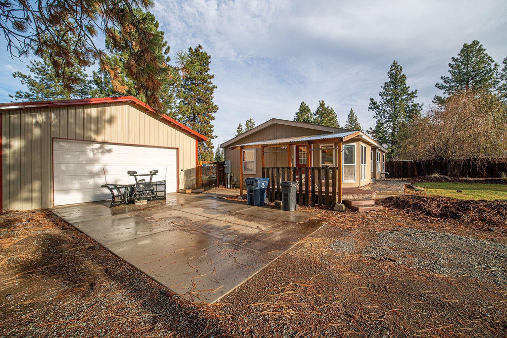 60295 Cinder Butte Road Bend, OR 97702 - Photo 3 of 19 RileyVisuals-4
