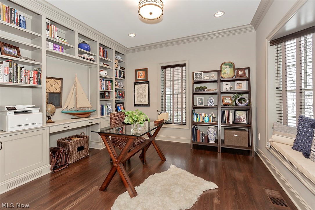 22688 Douglas Road Shaker Heights, OH 44122 - Photo 5 of 28 The office