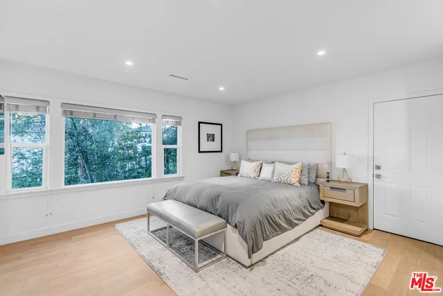 $5,495 | 3935 Kentucky Drive, Los Angeles, CA 90068