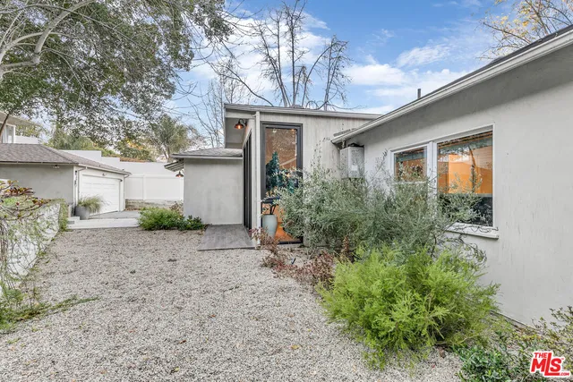 $5,495 | 3935 Kentucky Drive, Los Angeles, CA 90068