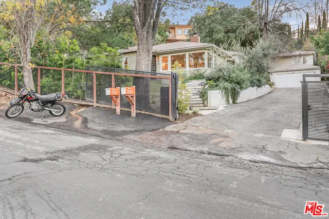 $5,495 | 3935 Kentucky Drive, Los Angeles, CA 90068