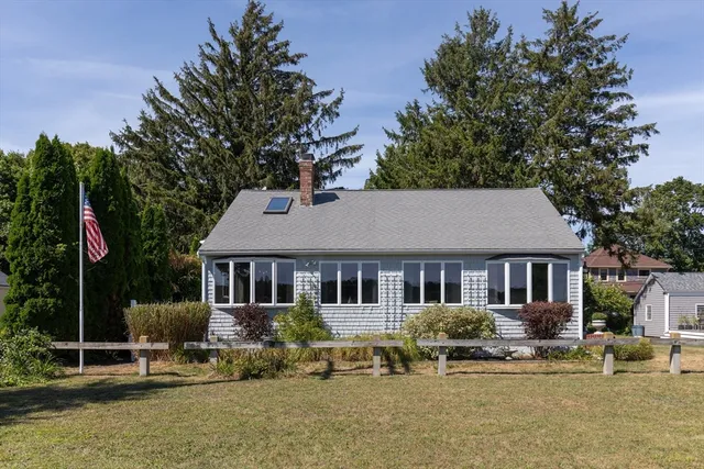 $920,000 | 30 Sunset Lane, Bourne, MA 02532