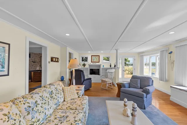 $920,000 | 30 Sunset Lane, Bourne, MA 02532