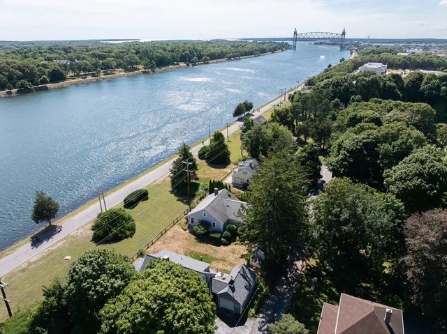 $920,000 | 30 Sunset Lane, Bourne, MA 02532