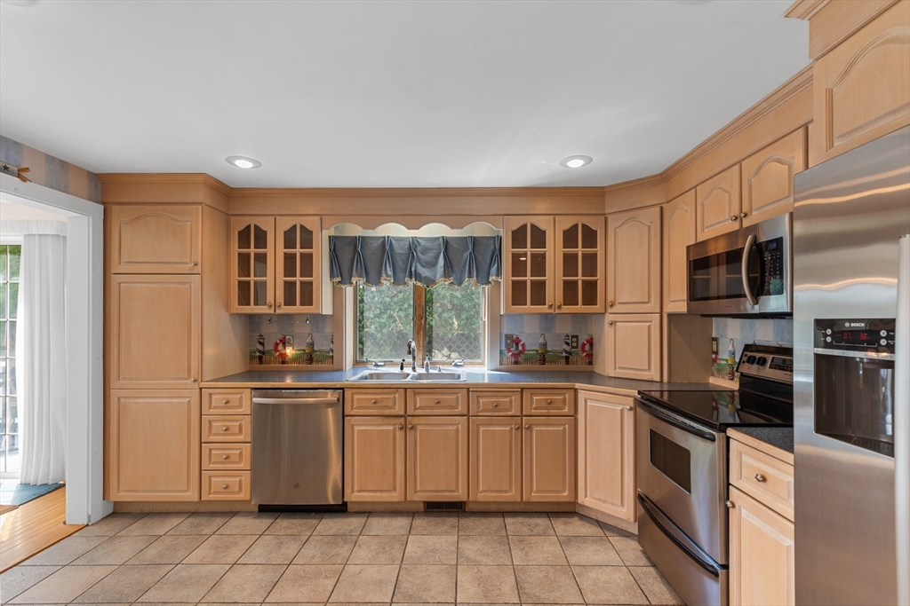 30 Sunset Lane Bourne, MA 02532 - Photo 25 of 42