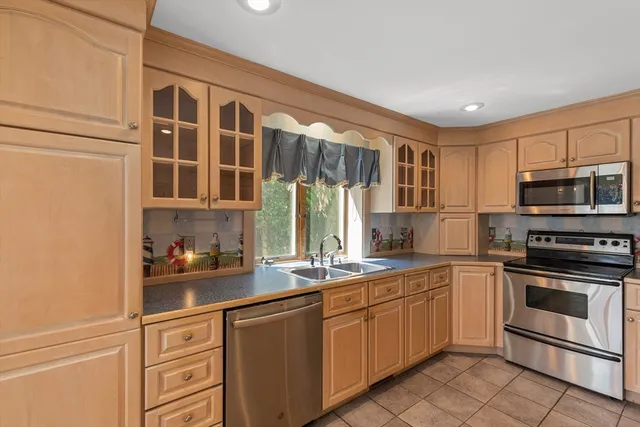 $920,000 | 30 Sunset Lane, Bourne, MA 02532