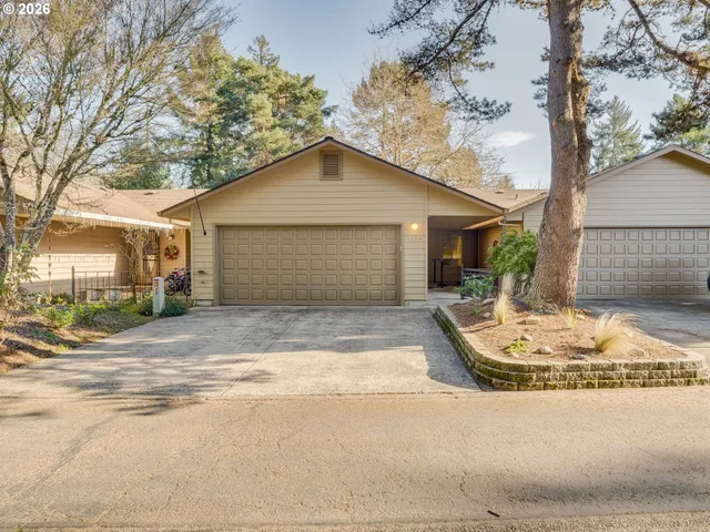 $399,900 | 1116 Northwest Springwood Lane, McMinnville, OR 97128