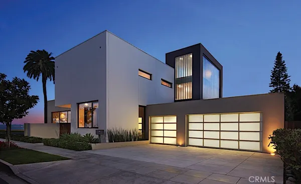 $4,900,000 | 2767 East Ocean Boulevard, Long Beach, CA 90803