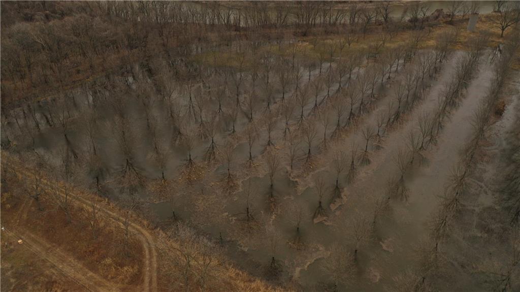 17440 115th Road Erie, KS 66733 - Photo 13 of 84