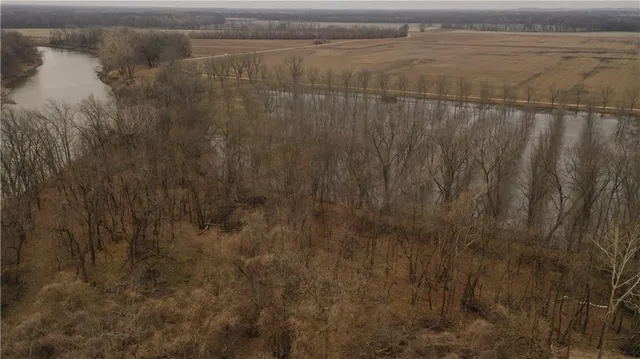 $1,112,875 | 17440 115th Road, Erie, KS 66733