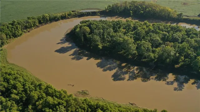 $1,112,875 | 17440 115th Road, Erie, KS 66733