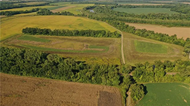 $1,112,875 | 17440 115th Road, Erie, KS 66733