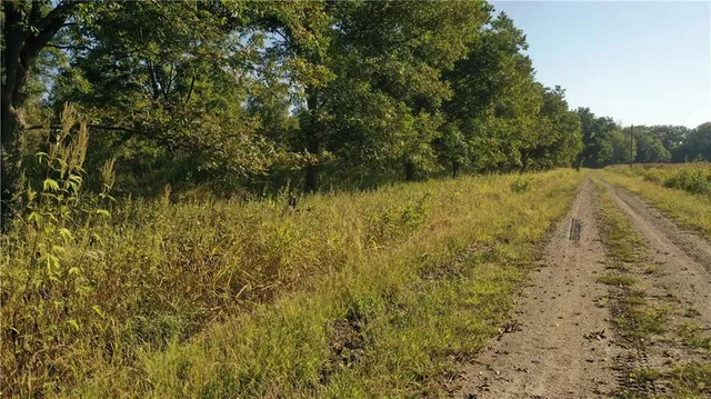 $1,112,875 | 17440 115th Road, Erie, KS 66733