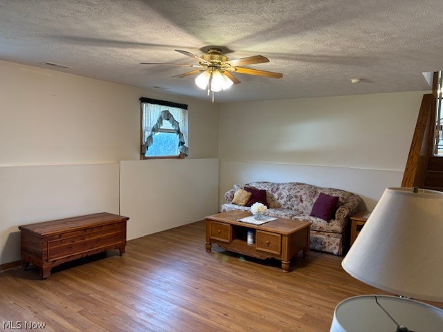 25486 Ridge Road East Rochester, OH 44625 - Photo 16 of 38 Gallery Image 16