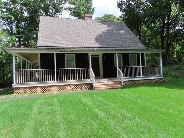 $3,000 | 15 Follett Street, North Smithfield, RI 02896