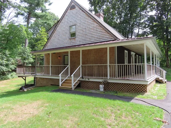 $3,000 | 15 Follett Street, North Smithfield, RI 02896