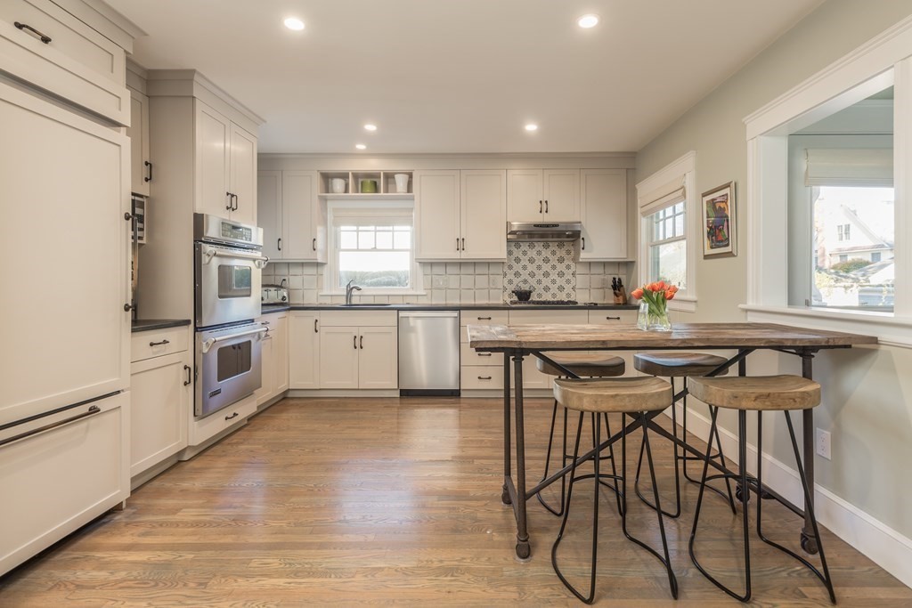 20 Hammondswood Road Newton, MA 02467 - Photo 12 of 32